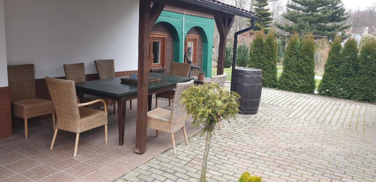 Bungalow Hugo Oppach Bagian luar foto